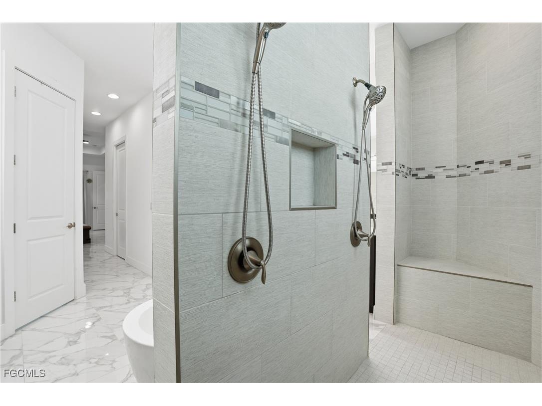 1217 SW 15th Terrace Cape Coral FL 33991 2025016258 image19