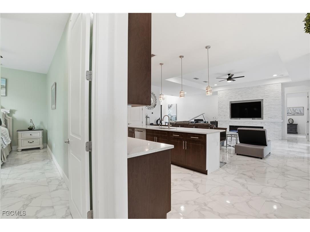 1217 SW 15th Terrace Cape Coral FL 33991 2025016258 image25