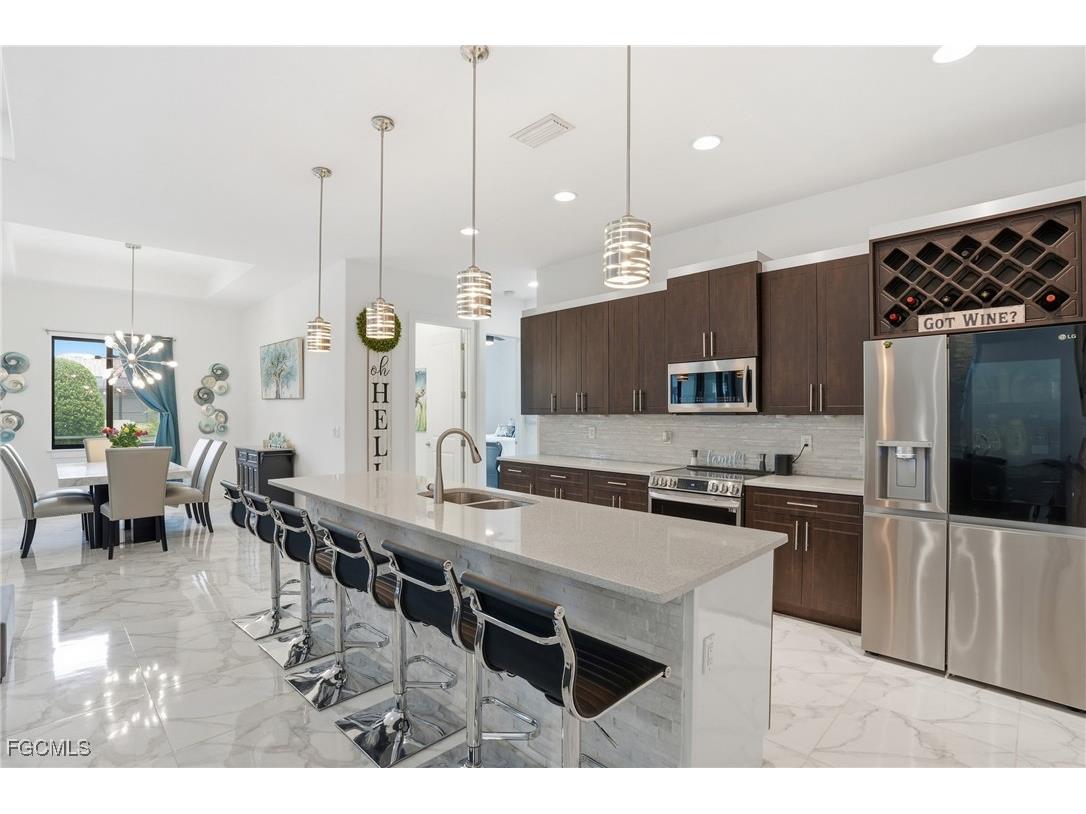 1217 SW 15th Terrace Cape Coral FL 33991 2025016258 image3