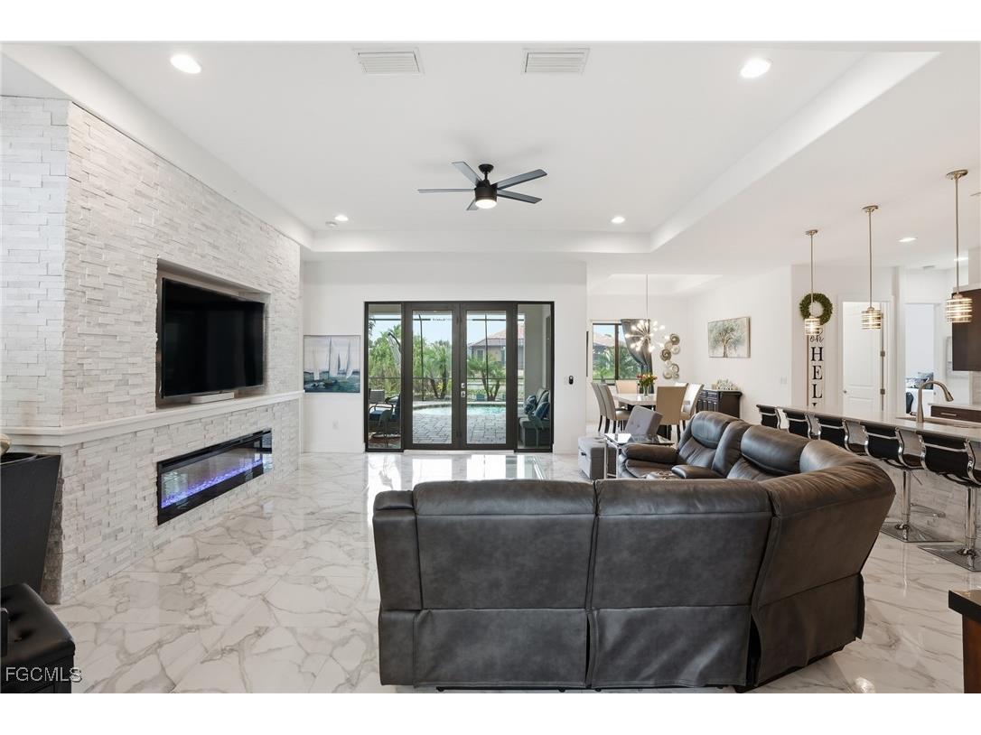 1217 SW 15th Terrace Cape Coral FL 33991 2025016258 image4