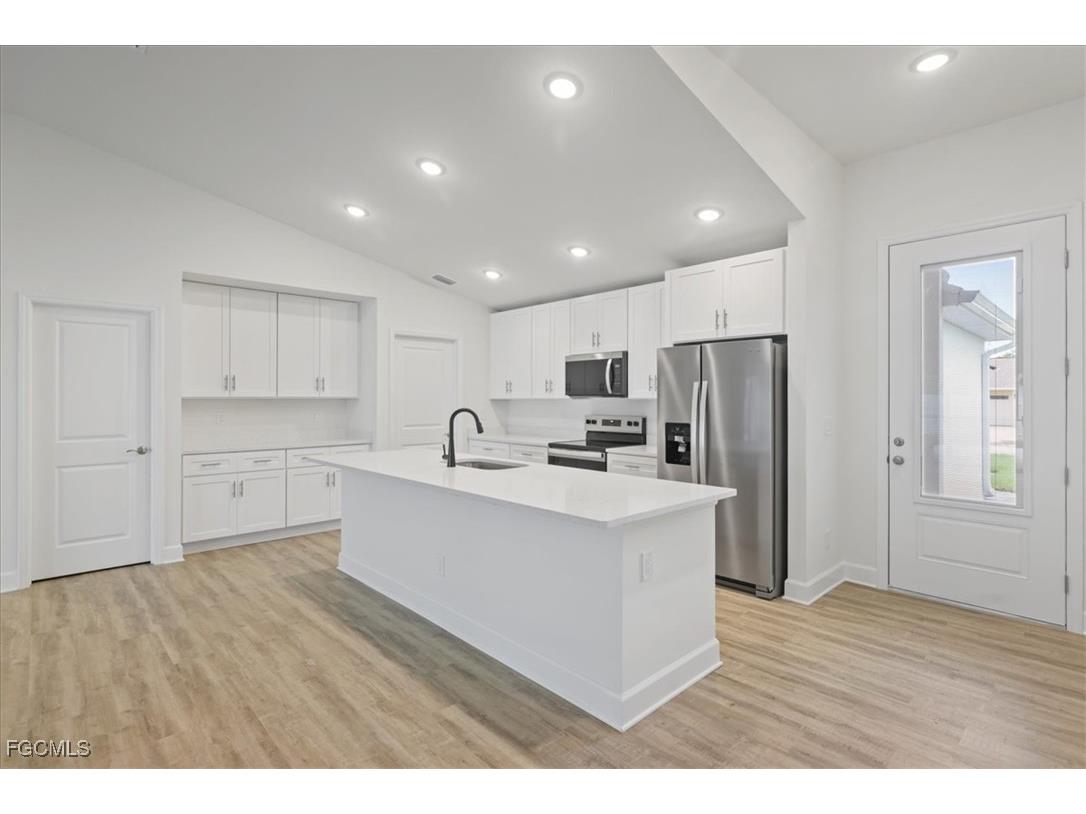 1217 SW 20th Street Cape Coral FL 33993 2025007972 image7