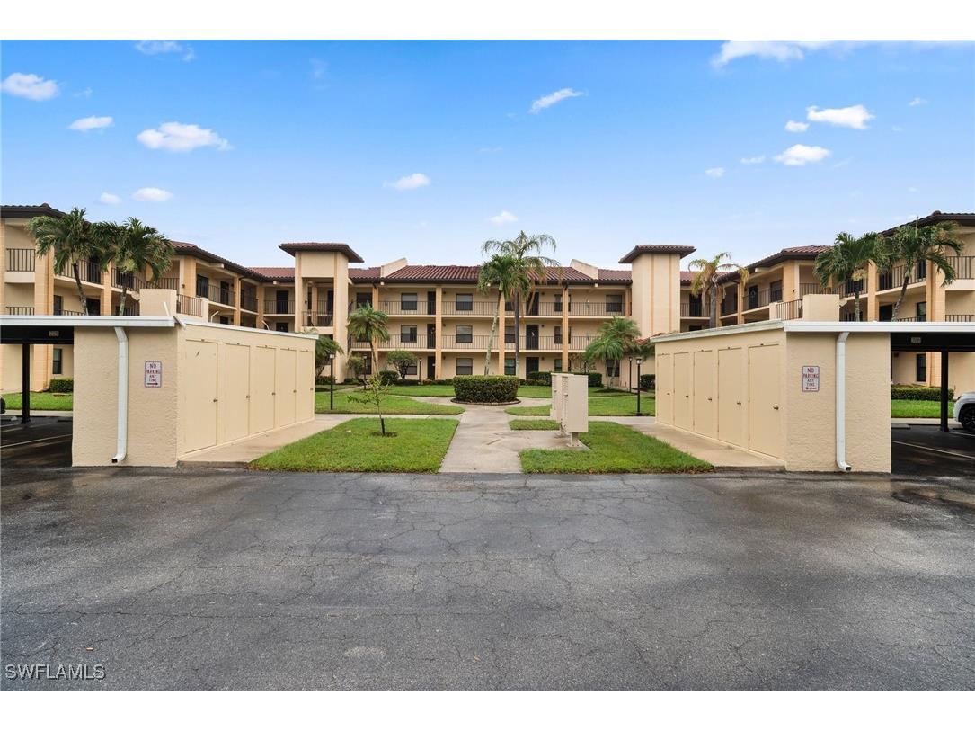 12170 Kelly Sands Way #702 Fort Myers FL 33908 224089848 image1