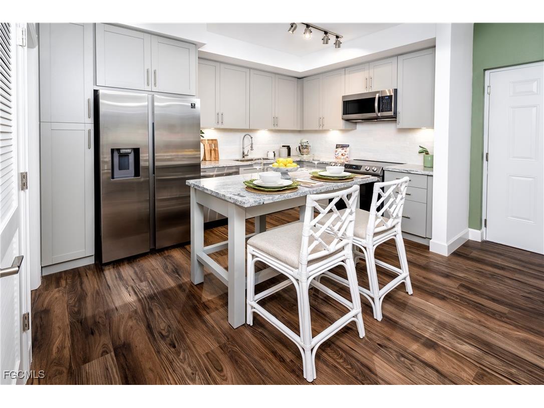 12171 Treeline Ave #S3-111 Fort Myers FL 33913 2025022818 image8