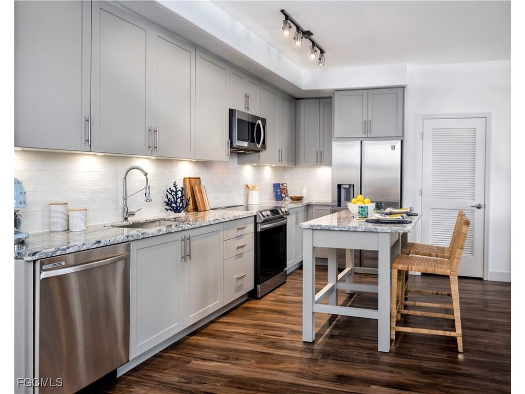 12171 Treeline Ave #S1-103 Fort Myers FL 33913 2025022817 image9