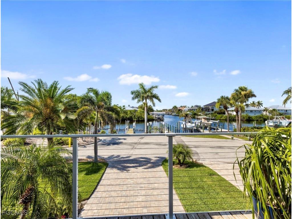 12176 Siesta Drive Fort Myers Beach FL 33931 2025002566 image1