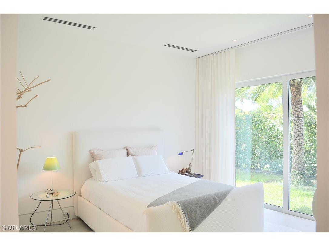 1218 14th Avenue N Naples FL 34102 226001590 image21