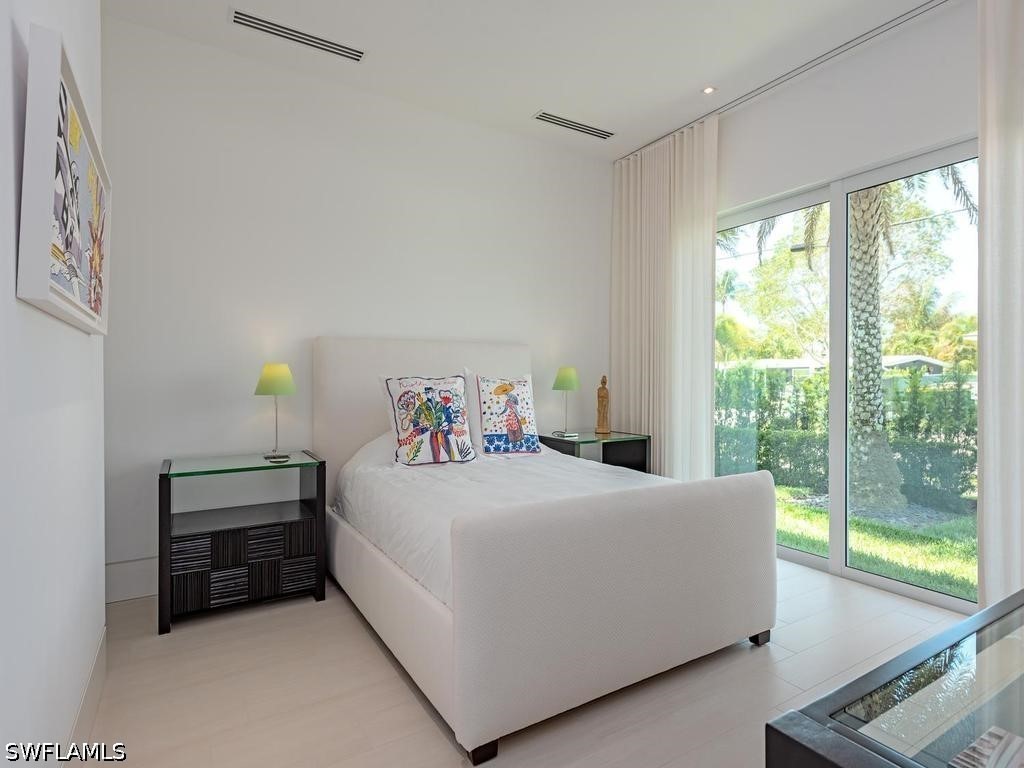 1218 14th Avenue N Naples FL 34102 226016846 image11