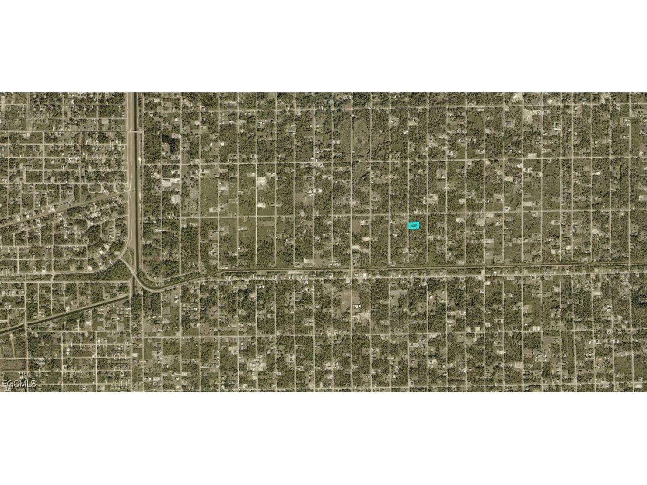 1218 Desoto Avenue Lehigh Acres FL 33972 2025018704 image2