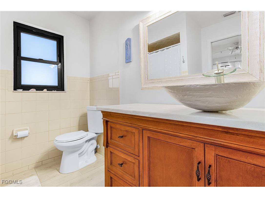12184 Dolphin Road Bokeelia FL 33922 2026000416 image13