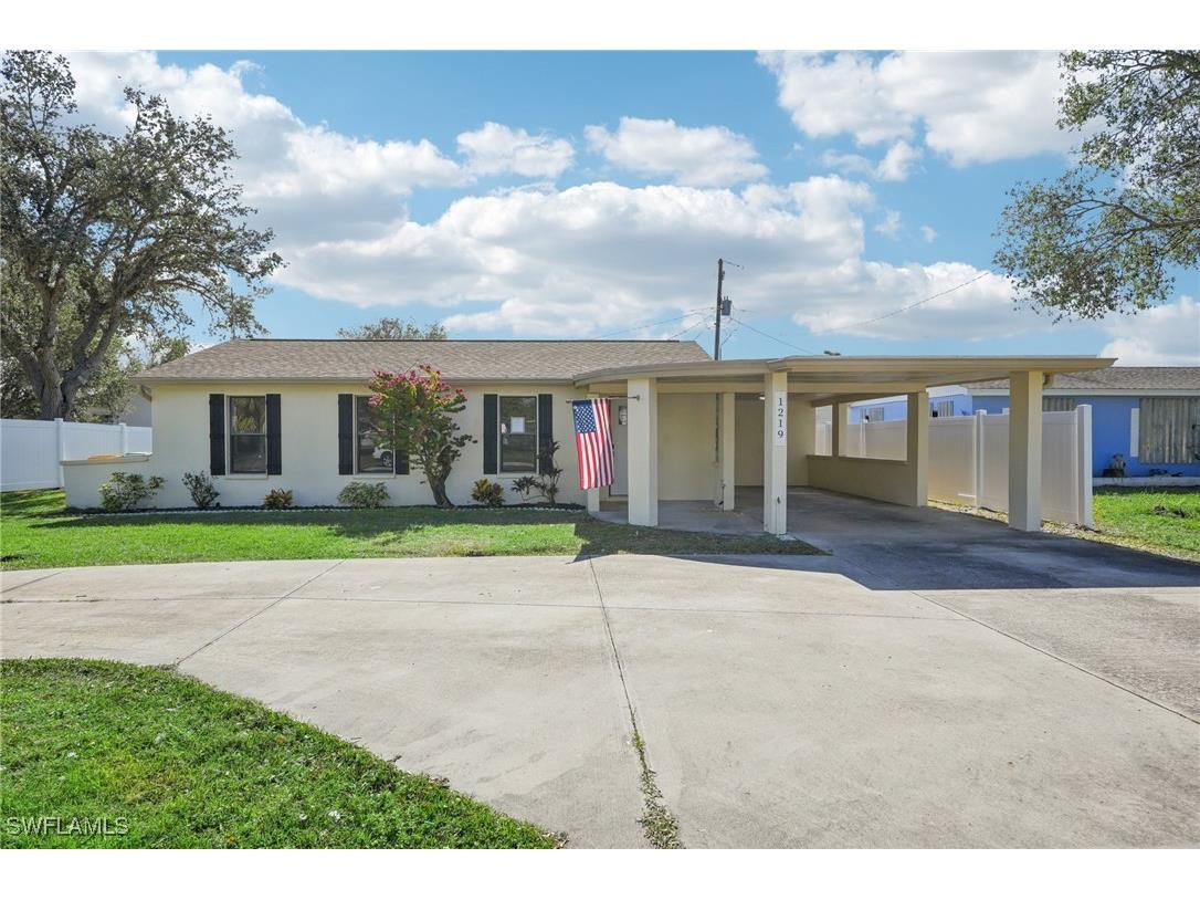 1219 Ansin Street Punta Gorda FL 33950 225010666 image1
