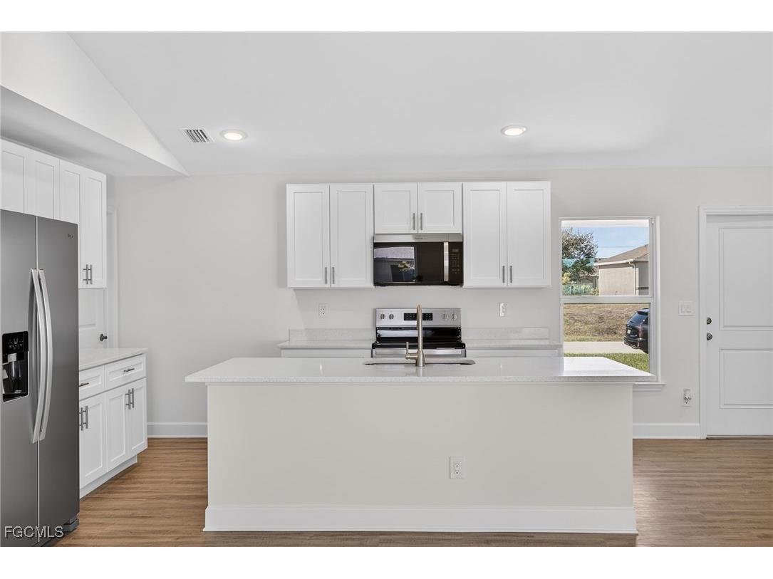 1219 NW 8th Place Cape Coral FL 33993 2026004864 image10