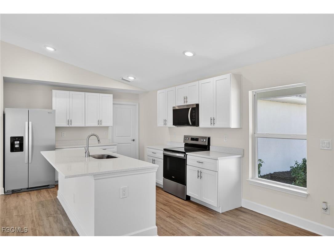 1219 NW 8th Place Cape Coral FL 33993 2026004864 image9
