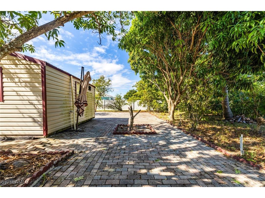 1219 SE 19th Terrace Cape Coral FL 33990 226004385 image27