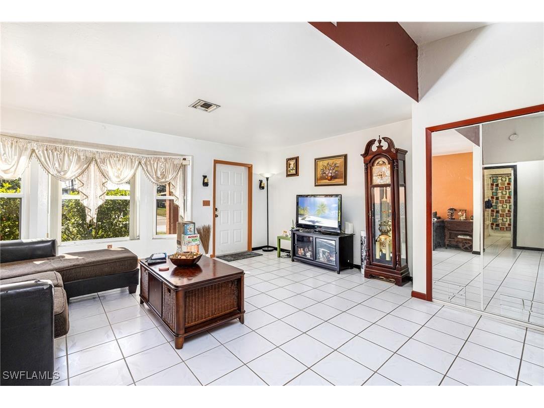 1219 SE 19th Terrace Cape Coral FL 33990 226004385 image5