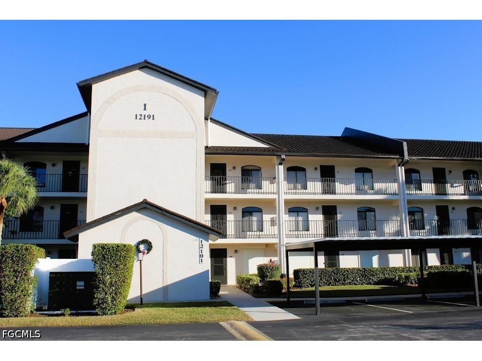 12191 Kelly Sands Way #1524 Fort Myers FL 33908 2026020363 image2
