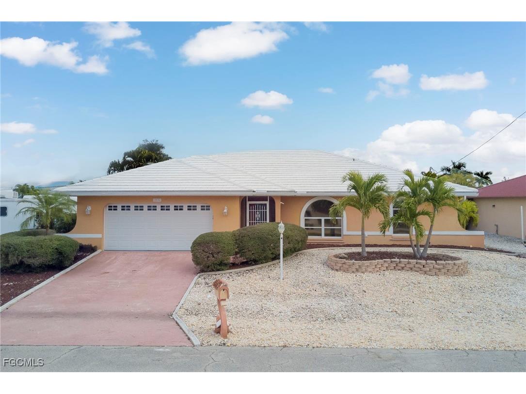 12196 Matlacha Boulevard Matlacha Isles FL 33991 2026002365 image1