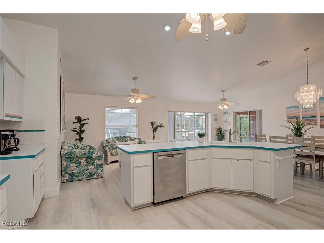 12196 Matlacha Boulevard Matlacha Isles FL 33991 2026002365 image11