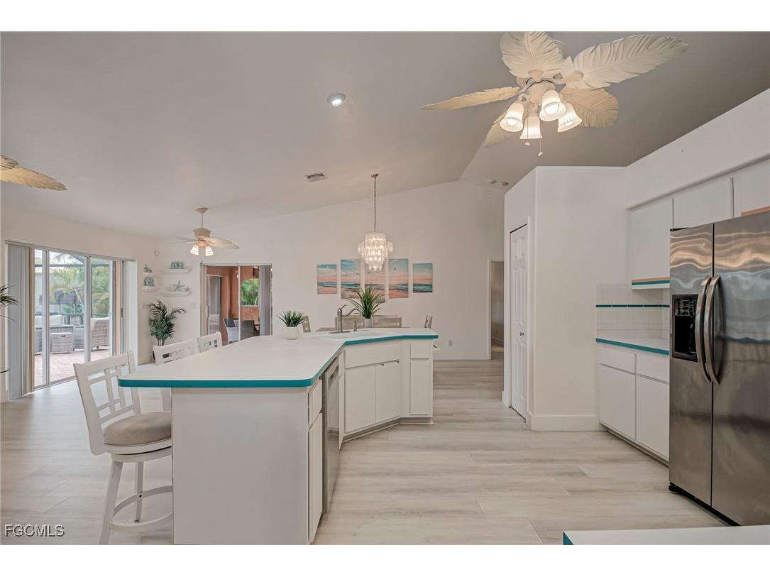 12196 Matlacha Boulevard Matlacha Isles FL 33991 2026002365 image2