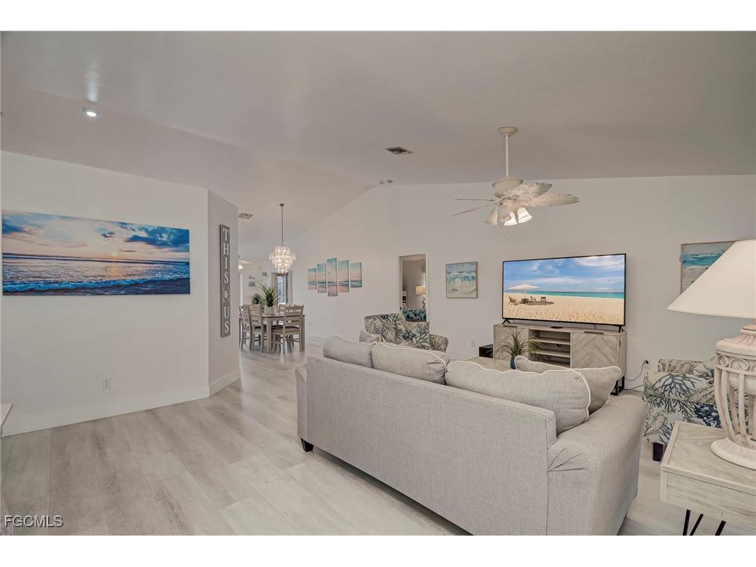12196 Matlacha Boulevard Matlacha Isles FL 33991 2026002365 image3