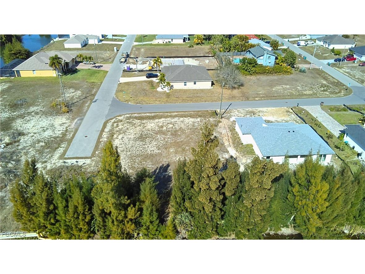 122 NE 9th Street Cape Coral FL 33909 2026005782 image8