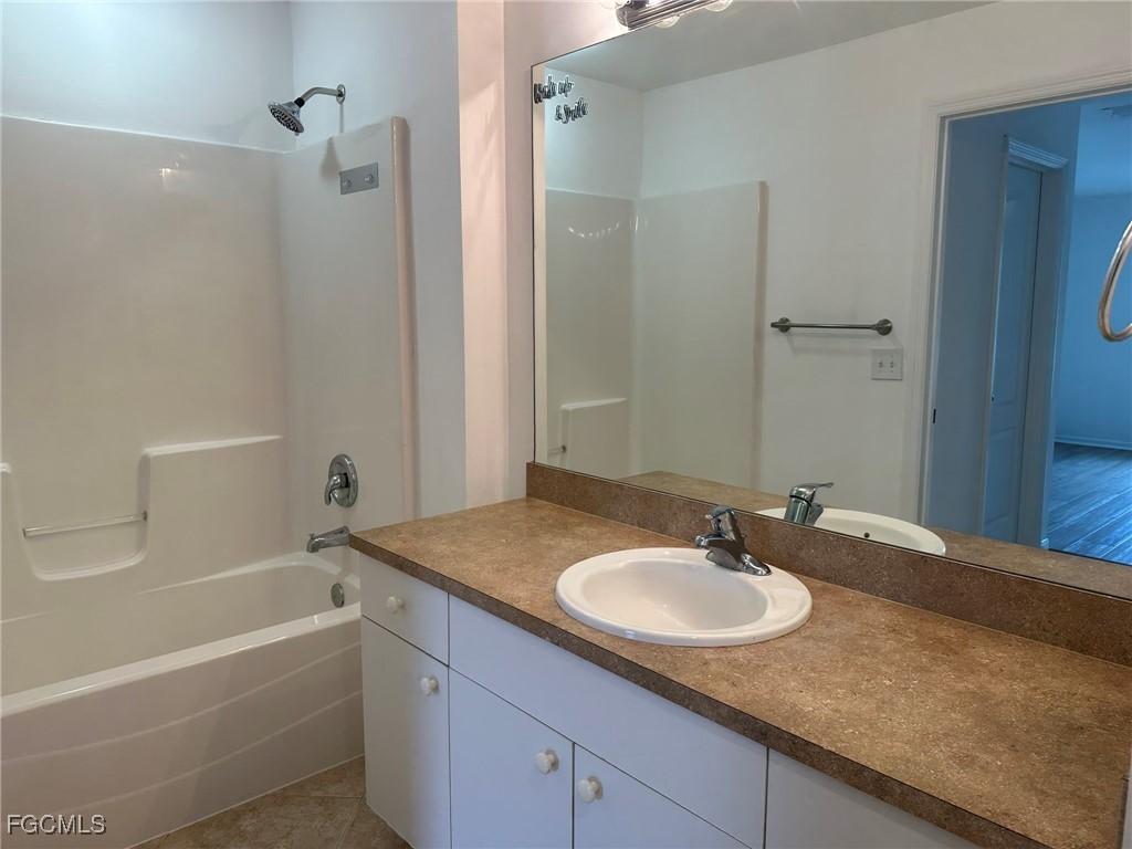 122 NW 15th Terrace Cape Coral FL 33993 2025007925 image31