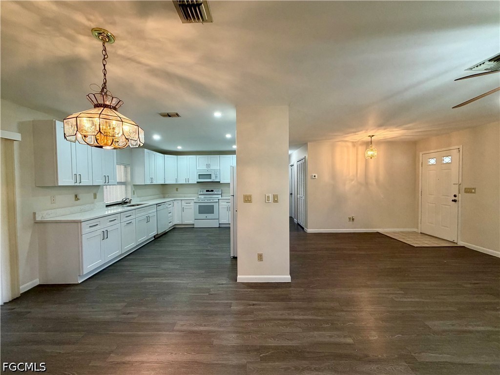 122 Roosevelt Avenue Lehigh Acres FL 33936 2026017881 image3