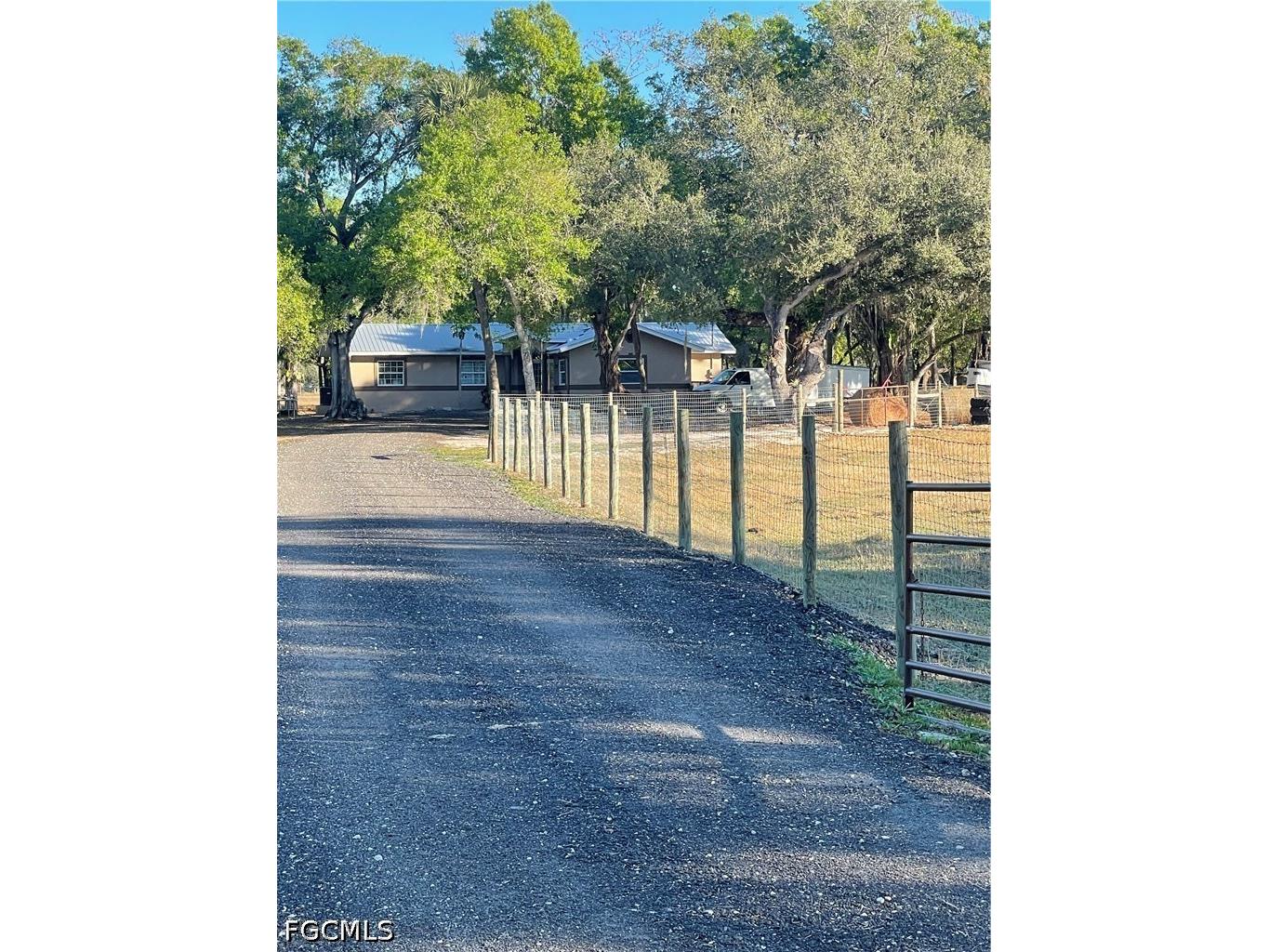 1220 A Road Labelle FL 33935 2026022552 image2