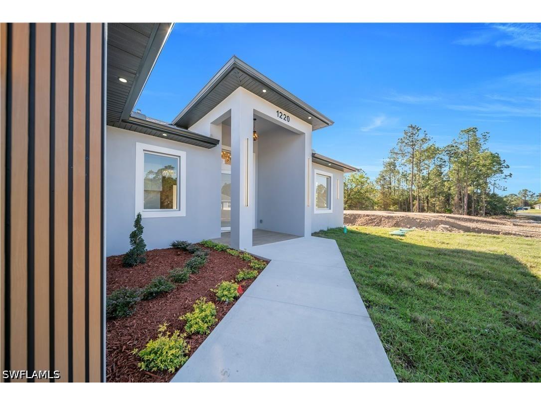 1220 Euclid Avenue Lehigh Acres FL 33972 226018092 image4