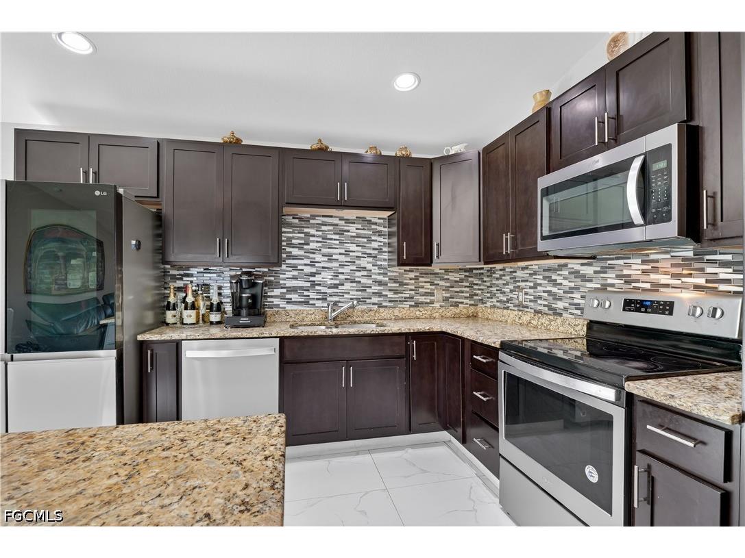 1220 Moore Run Labelle FL 33935 2026018772 image15