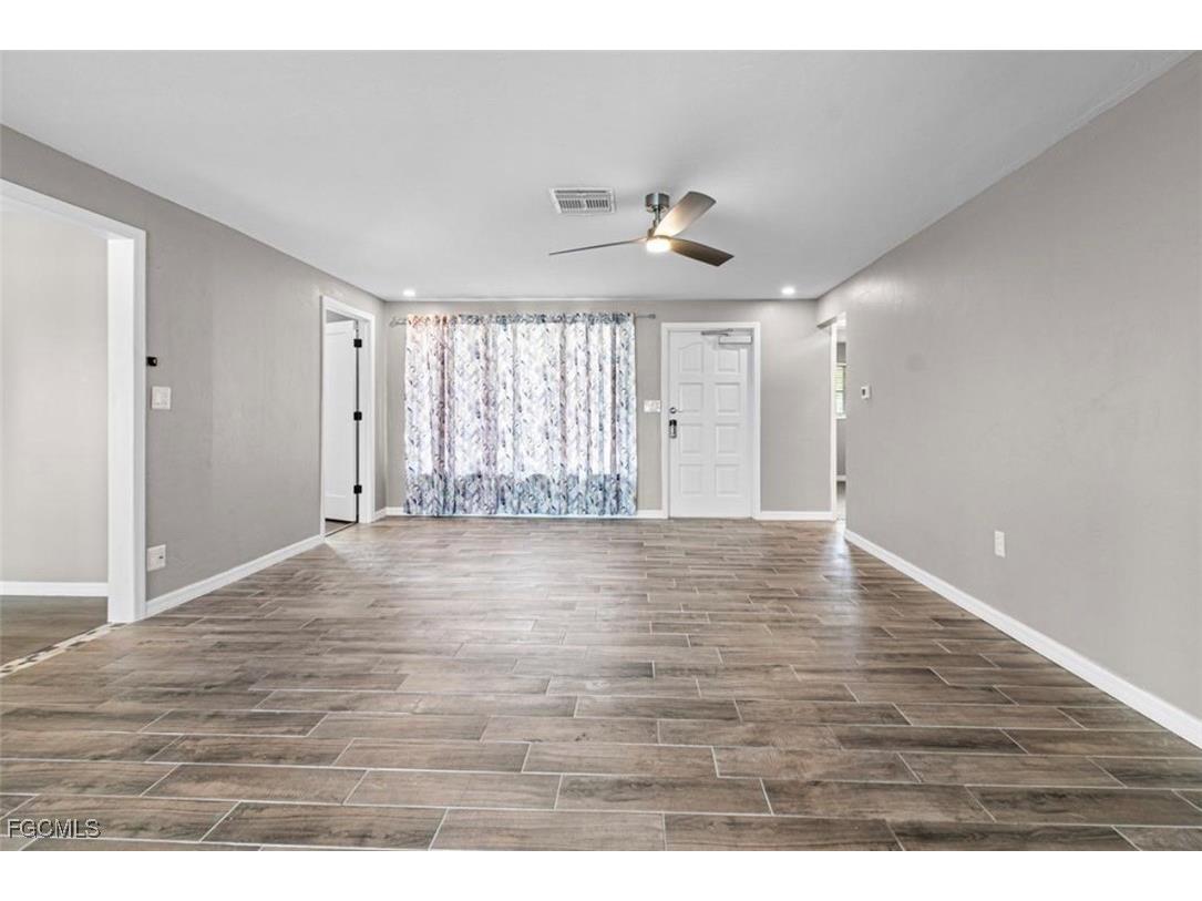 1220 SE 32nd Street Cape Coral FL 33904 2025021631 image10