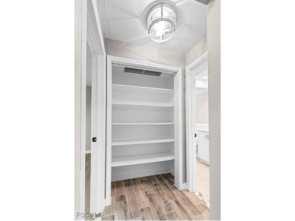 1220 SE 32nd Street Cape Coral FL 33904 2025021631 image22