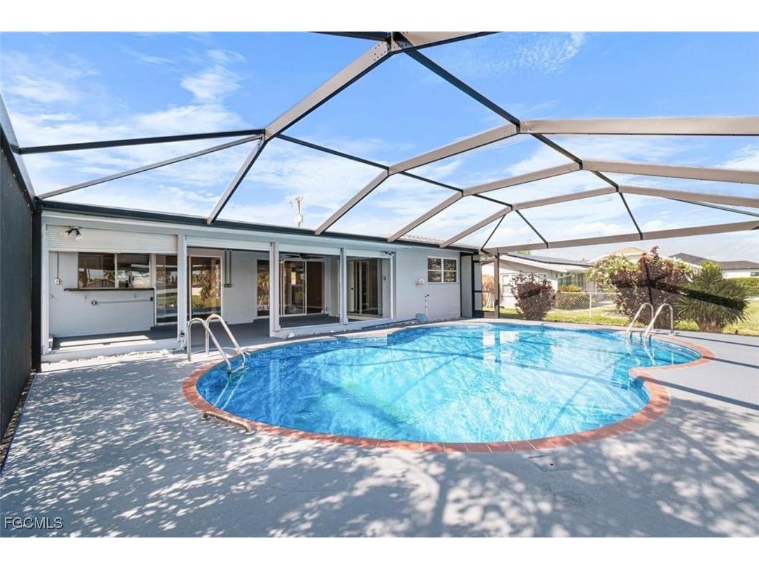 1220 SE 32nd Street Cape Coral FL 33904 2025021631 image32