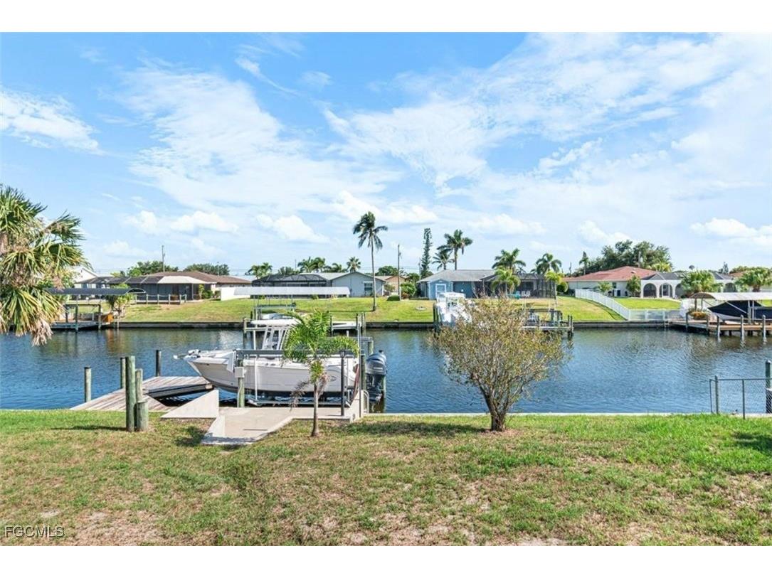 1220 SE 32nd Street Cape Coral FL 33904 2025021631 image36