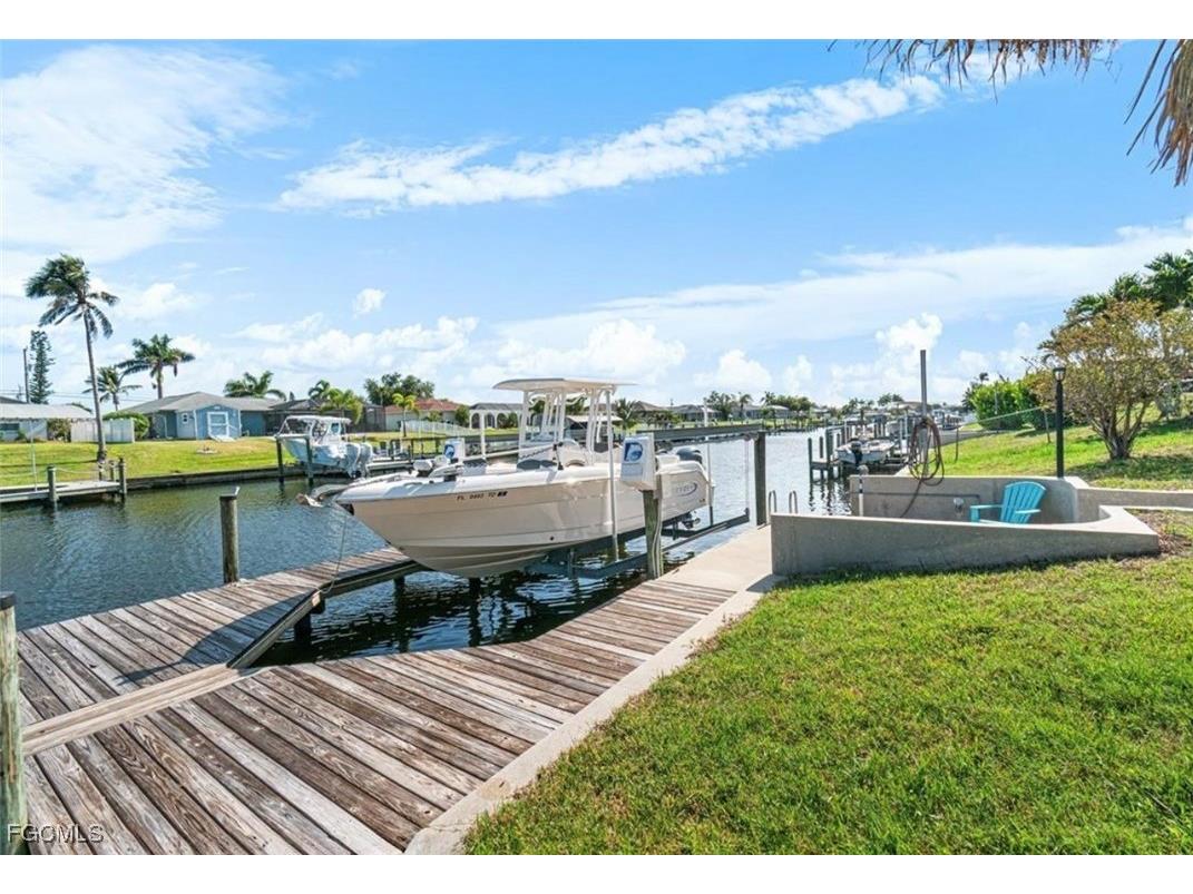1220 SE 32nd Street Cape Coral FL 33904 2025021631 image37