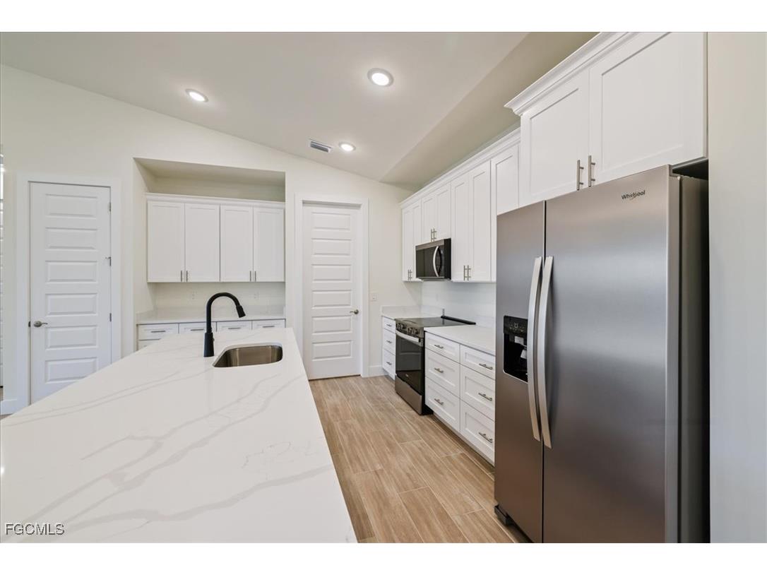 1220 SE 5th Terrace Cape Coral FL 33990 2025024857 image11