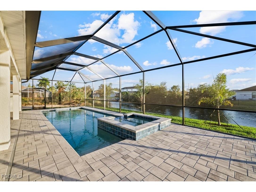 1220 SE 5th Terrace Cape Coral FL 33990 2025024857 image32