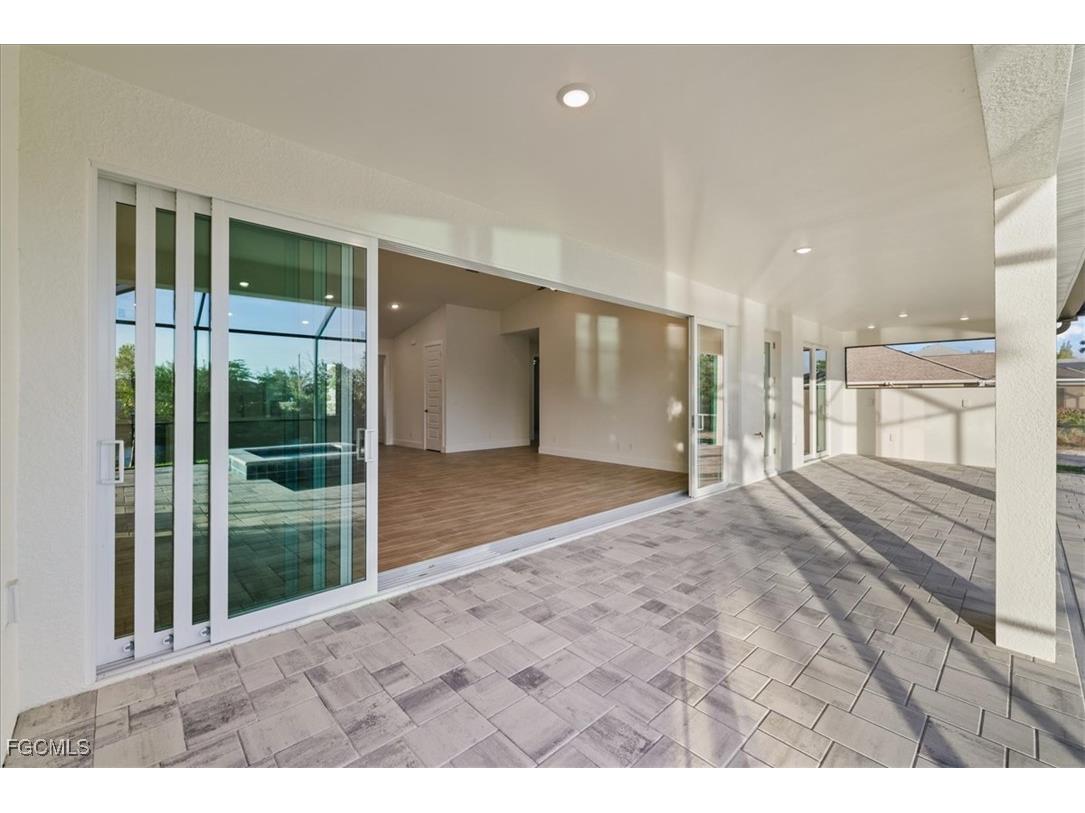 1220 SE 5th Terrace Cape Coral FL 33990 2025024857 image34