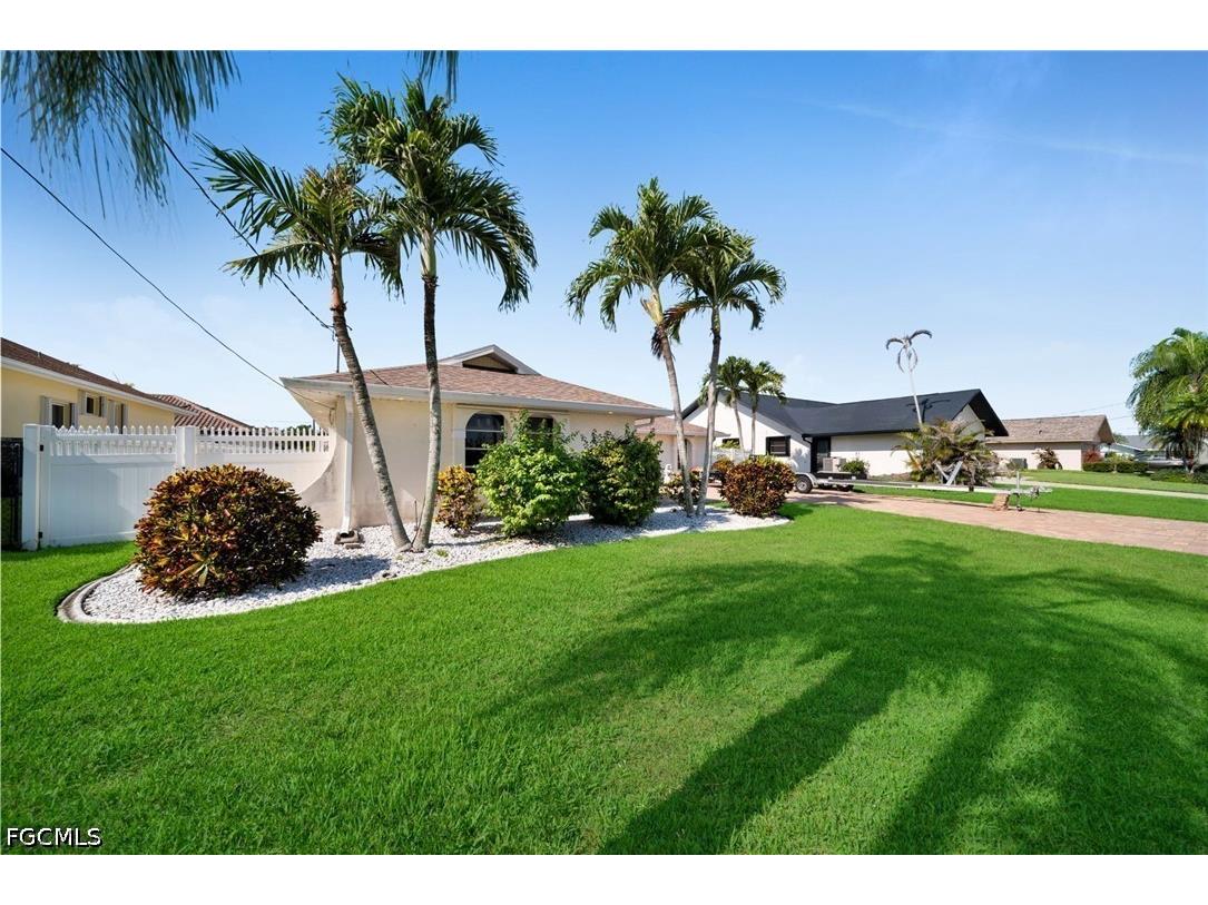 1220 SW 54th Lane Cape Coral FL 33914 2026029476 image3