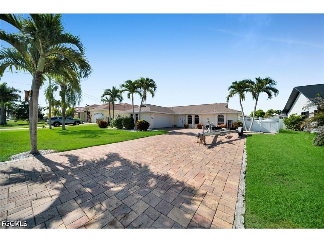 1220 SW 54th Lane Cape Coral FL 33914 2026029476 image4