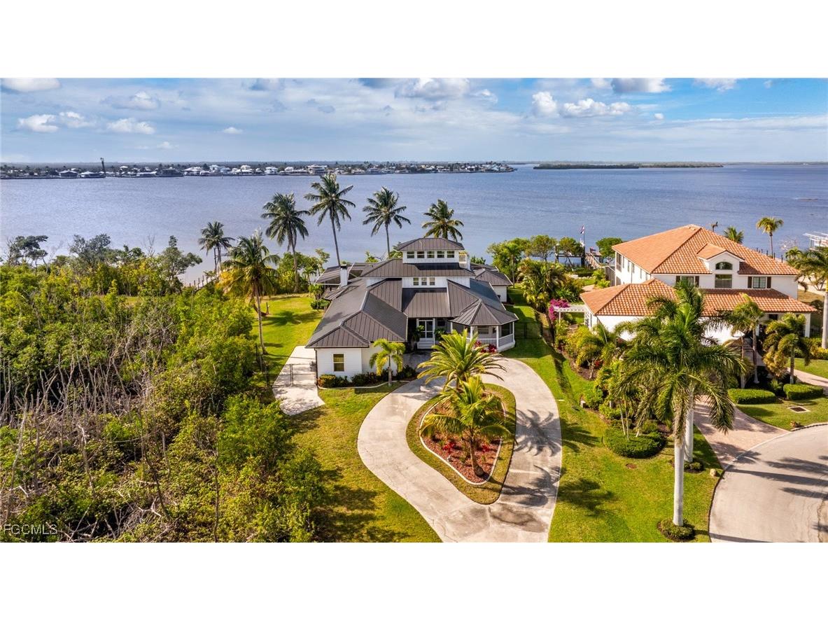 12201 Shoreview Drive Matlacha FL 33993 2025024904 image3