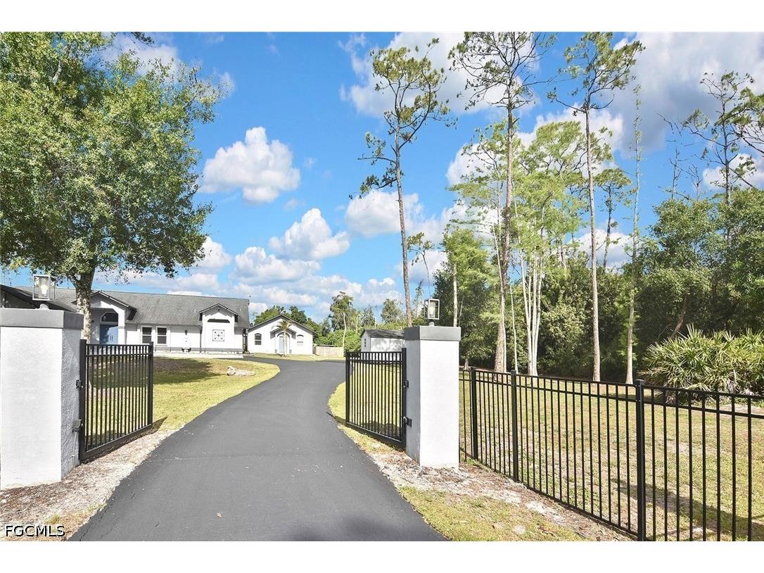 12206 Honeysuckle Road Fort Myers FL 33966 2026020517 image1