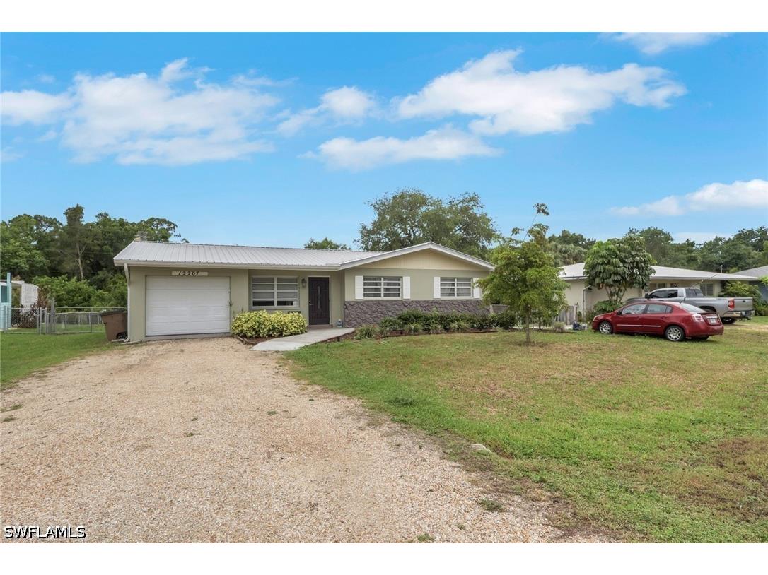 12207 De Moya Drive Fort Myers FL 33905 226016913 image2
