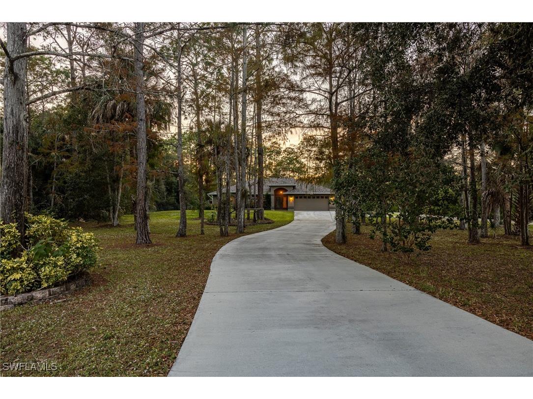 1221 31st Street SW Naples FL 34117 224074772 image1