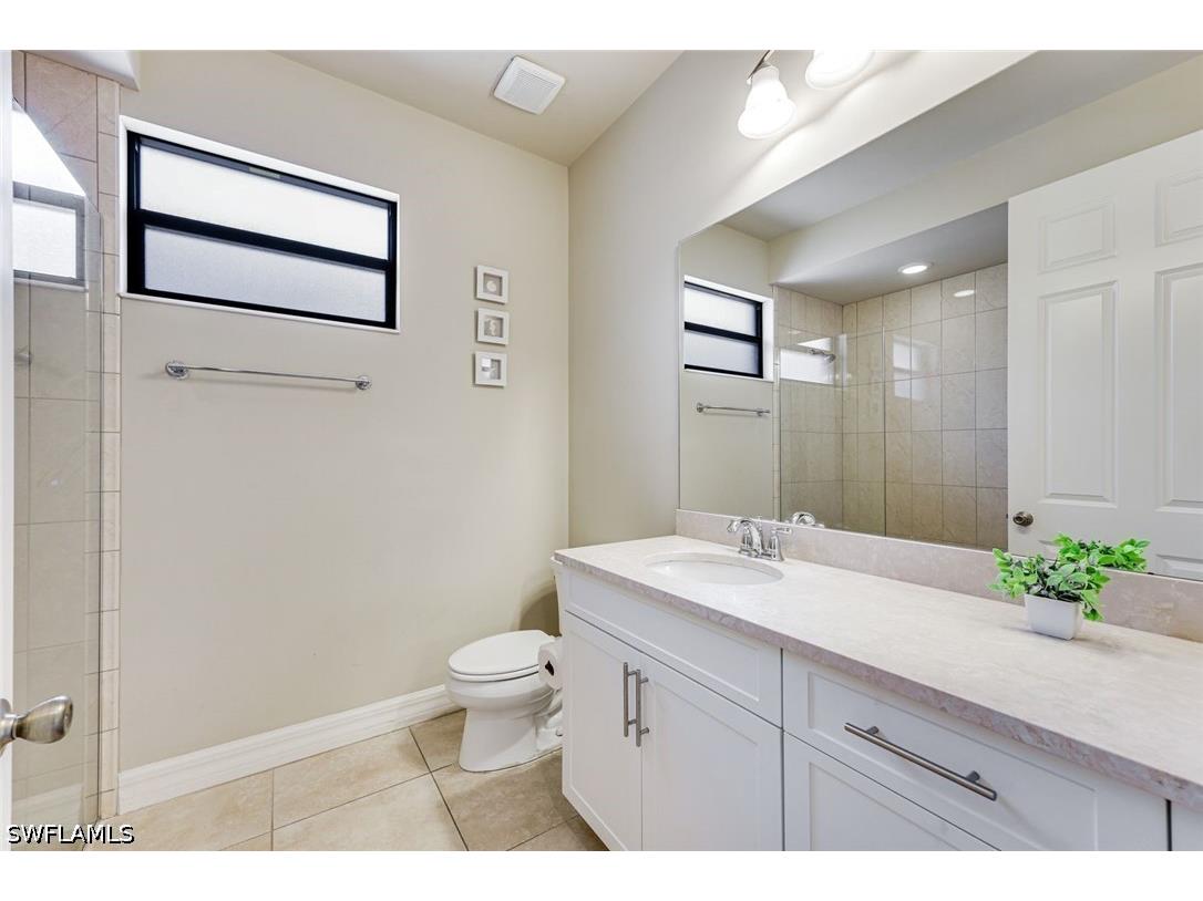 1221 Briarwood Court Naples FL 34104 226017906 image13