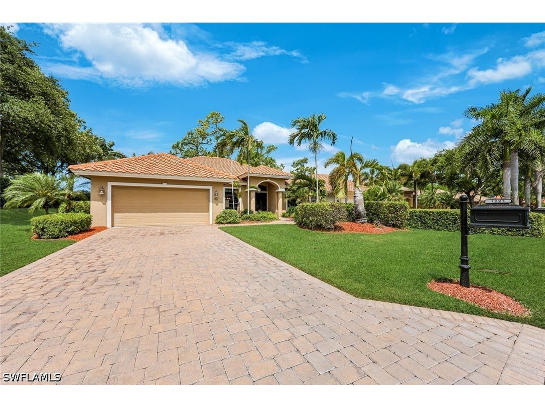 1221 Briarwood Court Naples FL 34104 226017906 image2