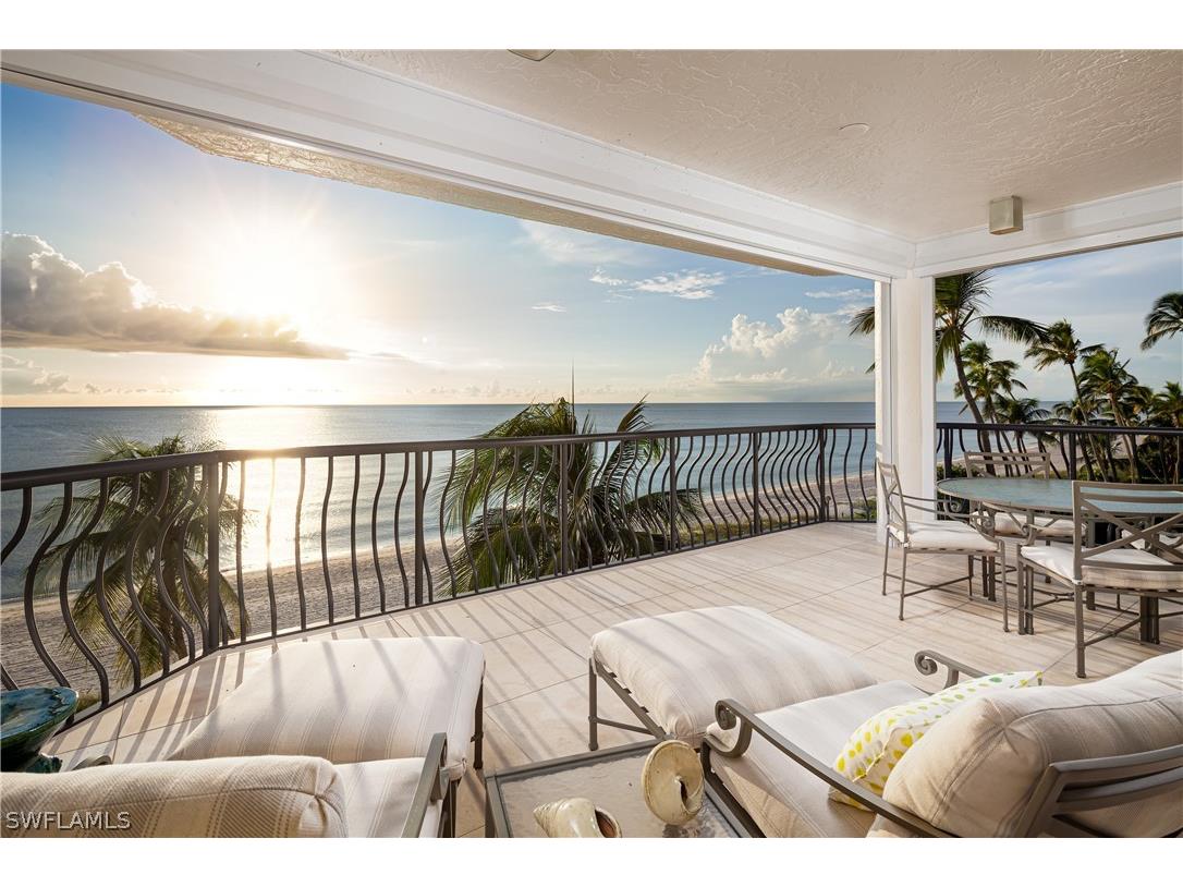 1221 Gulf Shore Boulevard N #502 Naples FL 34102 222068242 image1