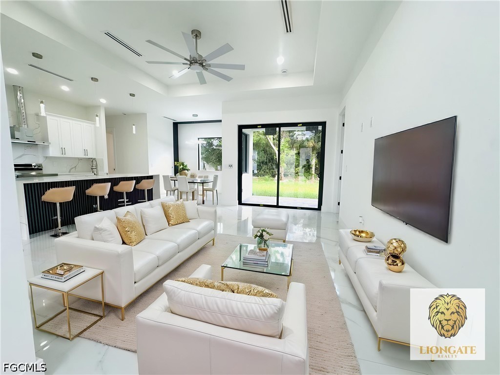 1221 Milwaukee Boulevard Lehigh Acres FL 33974 2026016374 image1