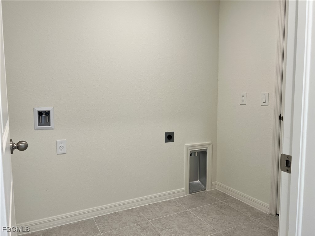 1221 NE 41st Street Cape Coral FL 33909 2025013540 image15