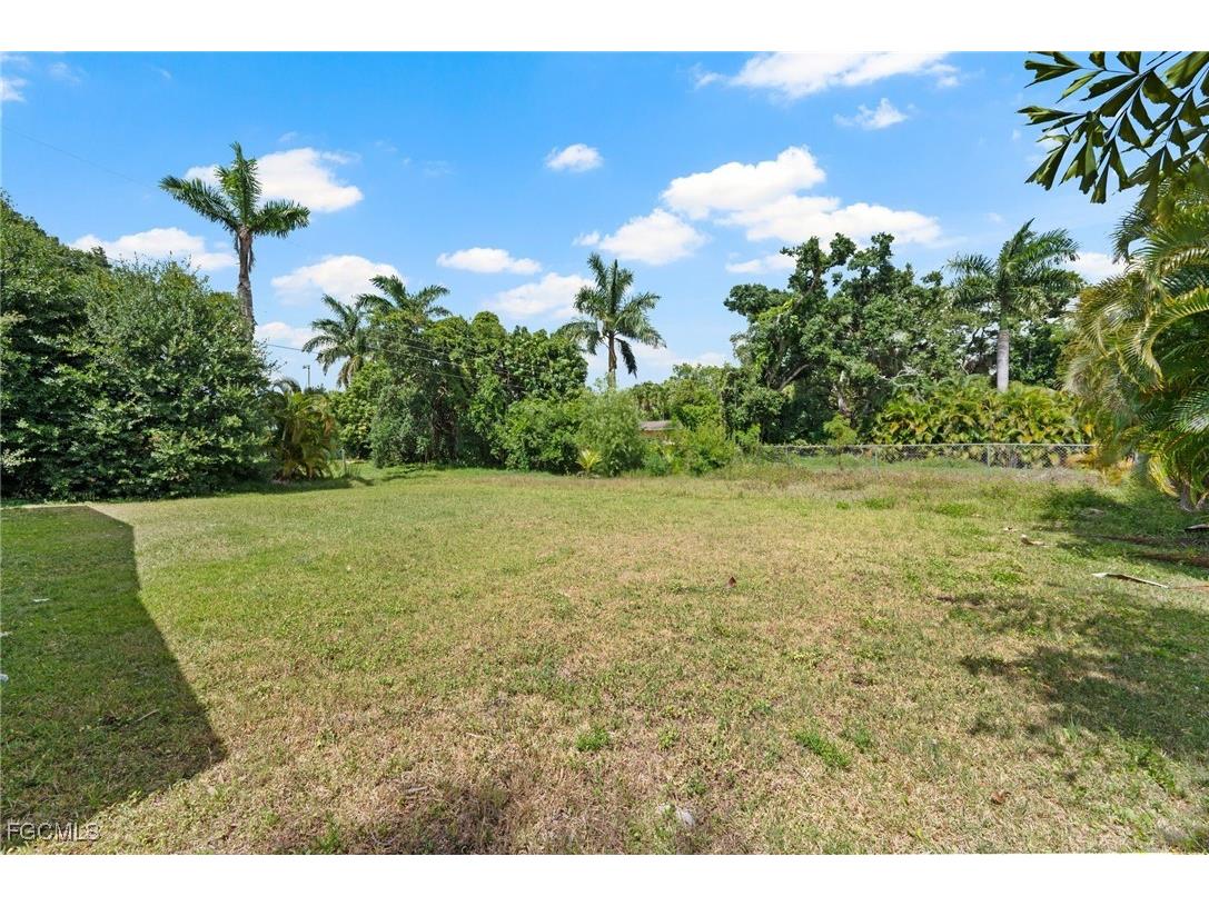 1221 Turner Street Fort Myers FL 33916 2025016207 image21