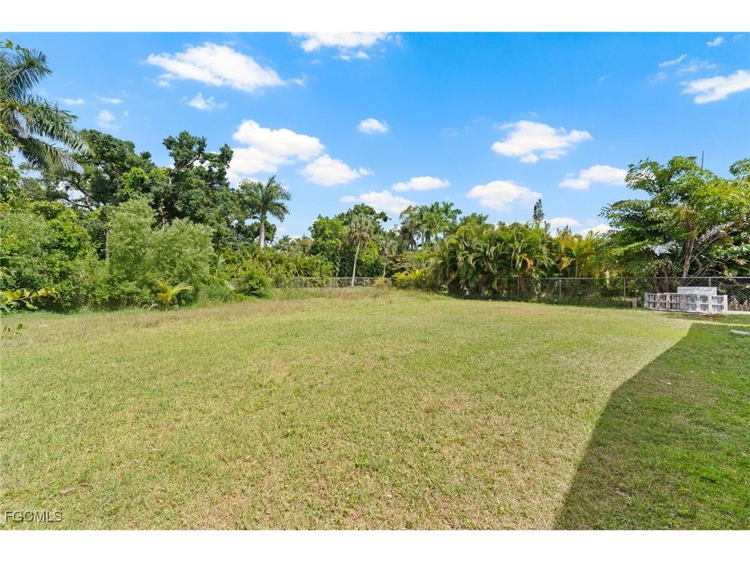1221 Turner Street Fort Myers FL 33916 2025016207 image24